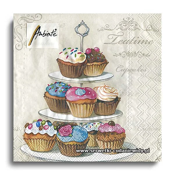 4532PACZKA Cupcakes On Etagere