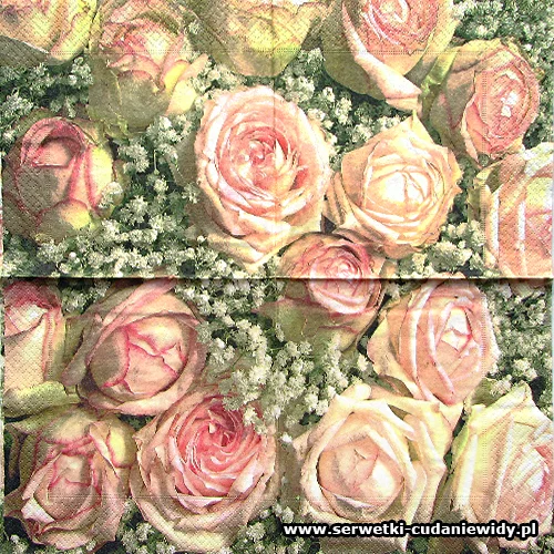 4702 Roses Bouquet