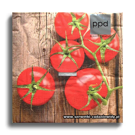 8244PACZKA Tomato On Wood