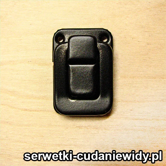 OKU397 Zameczek Mosiężny Do Szkatułki Czarny